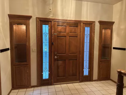 Entry Way - 3601 S Barker, Appleton, WI 54915 photo 2 of 3