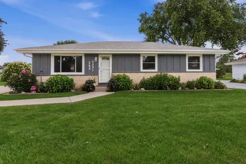 w243n6591 Westhaven, Sussex, WI 53089