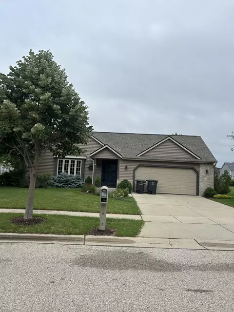 1261 Yosemite, Oconomowoc, WI 53066