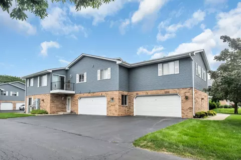 1255 N Sunnyslope #104, Mount Pleasant, WI 53406