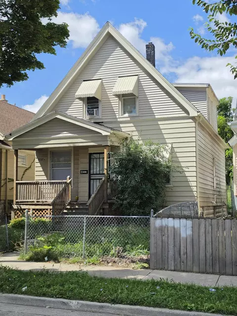 3737 N 10th, Milwaukee, WI 53206