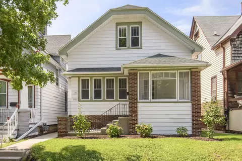 2947 S Lenox, Milwaukee, WI 53207