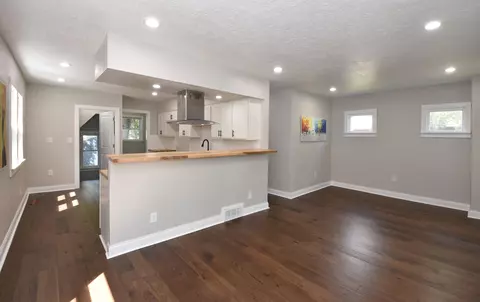5527 N 34th, Milwaukee, WI 53209