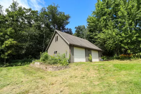e810 Gilardi Lane, Genoa, WI 54632