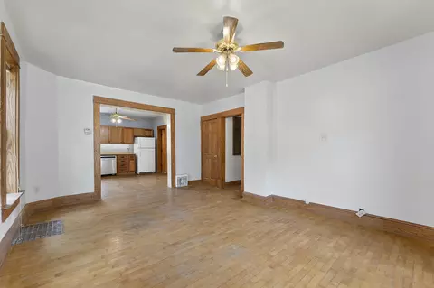 Living - 1016 E Vine, Appleton, WI 54911 photo 4 of 7