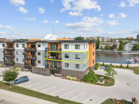 750 S Pier #12, Sheboygan, WI 53081