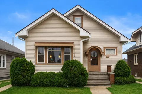 2610 Lasalle, Racine, WI 53402