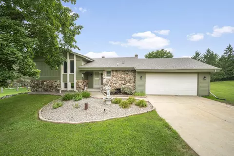 w249s7055 Sugar Maple, Waukesha, WI 53189