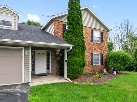 2402 Cross Crk #C, Sheboygan, WI 53081