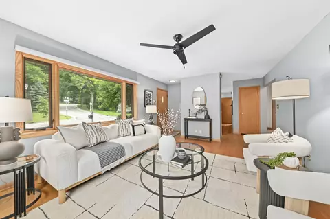 11707 W Oxford, Wauwatosa, WI 53226