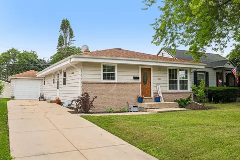 9807 W Morgan, Milwaukee, WI 53228