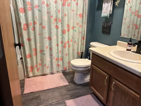 Bath - n9631 Emerald Lane, Harrison, WI 54915 photo 3 of 3