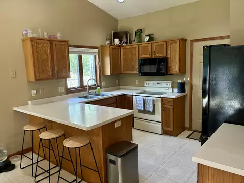 Kitchen - n9631 Emerald Lane, Harrison, WI 54915 photo 1 of 2