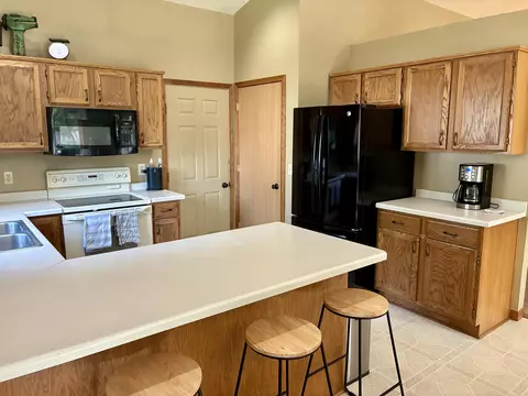 Kitchen - n9631 Emerald Lane, Harrison, WI 54915 photo 2 of 2