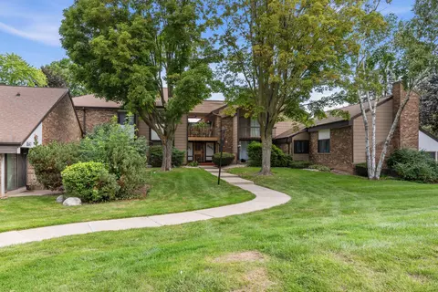 8643 N Servite #216, Milwaukee, WI 53223