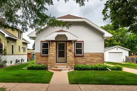 1633 Hyde, La Crosse, WI 54601