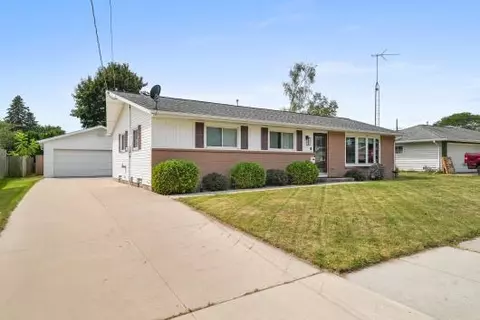 2015 Richmond, Manitowoc, WI 54220