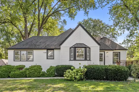 1636 S Triangle, New Berlin, WI 53151