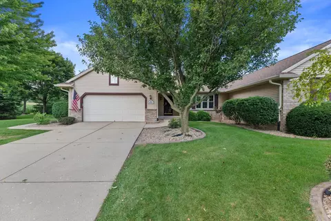 n66w15406 Raven Way, Menomonee Falls, WI 53051
