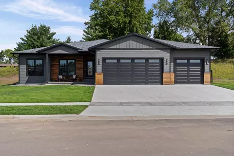 1313 Leo, Holmen, WI 54636