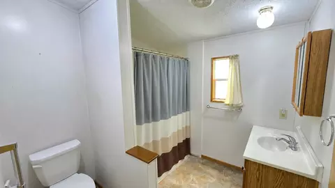 Bath - W1718 Fur, Montello, WI 53946 photo 1 of 1