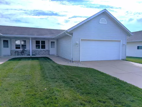 1109 Firethorn #1, West Bend, WI 53090
