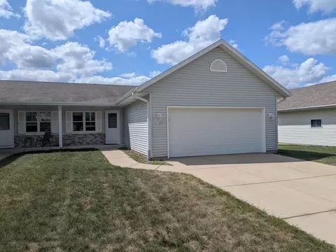 1109 Firethorn #1, West Bend, WI 53090