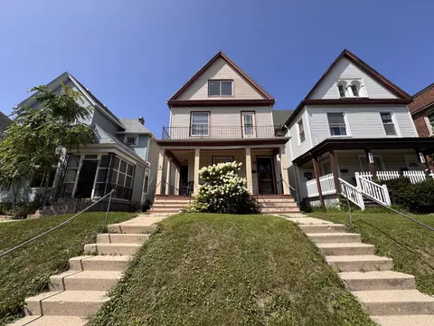 2637 N Oakland #2639, Milwaukee, WI 53211