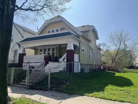 2875 N 25th, Milwaukee, WI 53206