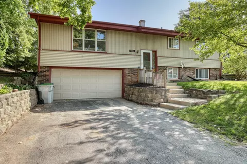 9006 W Cheyenne, Milwaukee, WI 53224