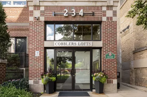 234 E Reservoir #606, Milwaukee, WI 53212