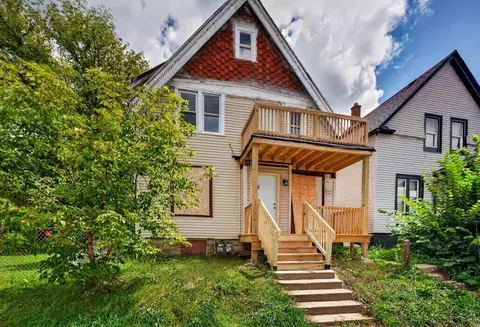 2420 N 35th, Milwaukee, WI 53210