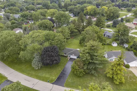 View/Area - 334 Maple, Waukesha, WI 53188 photo 2 of 4