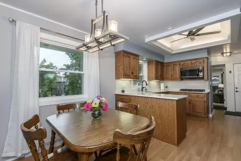 Dining - 334 Maple, Waukesha, WI 53188 photo 1 of 2