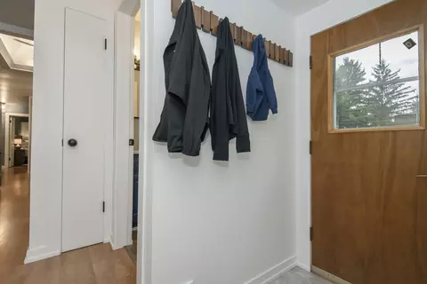Entry Way - 334 Maple, Waukesha, WI 53188 photo 2 of 2