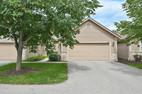 2995 River Birch #G, Brookfield, WI 53045