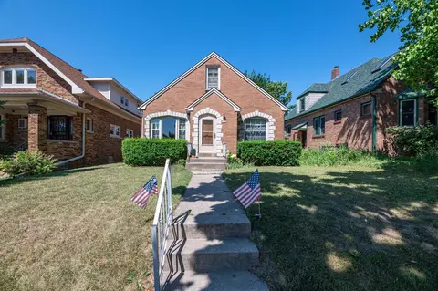 3657 S 14th, Milwaukee, WI 53221