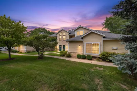 1495 Garay #5, Port Washington, WI 53074