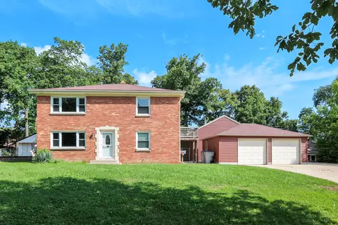 1908 W Ramsey, Milwaukee, WI 53221