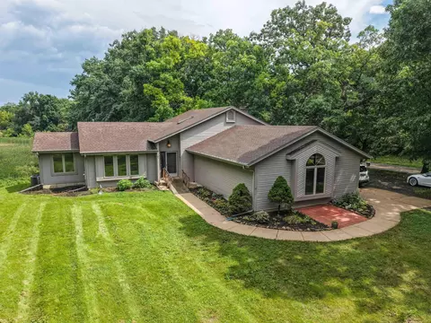 12191 231st, Trevor, WI 53179