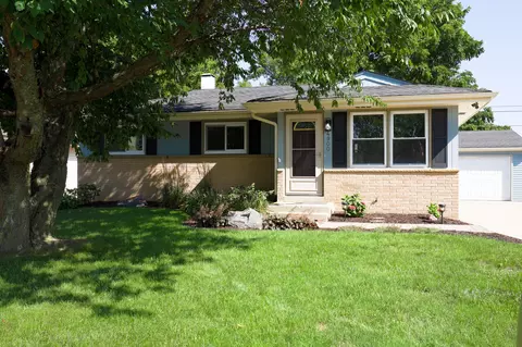 4900 Ridgeway, Racine, WI 53406