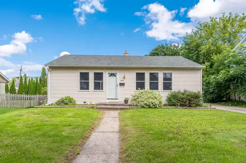1028 8th, Grafton, WI 53024