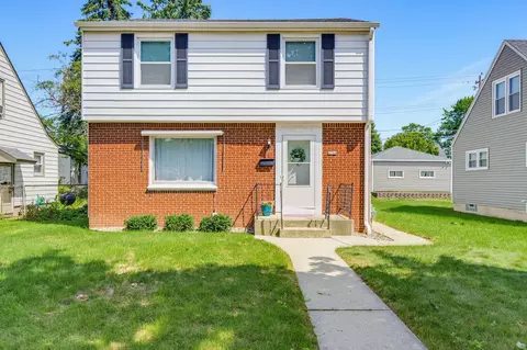 3744 N 100th, Milwaukee, WI 53222