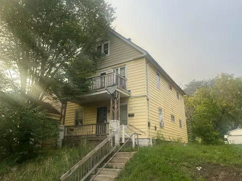 1114 W Keefe, Milwaukee, WI 53206