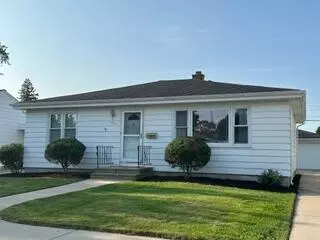 1913 25th, Kenosha, WI 53140