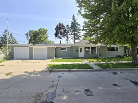 3729 W Kaul, Milwaukee, WI 53209