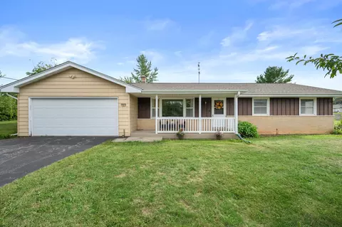 19615 W Coffee, New Berlin, WI 53146