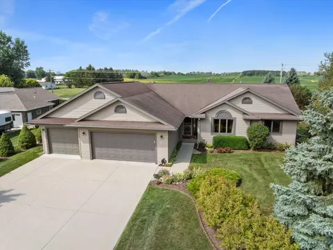 6502 Cloverleaf, Wilson, WI 53081