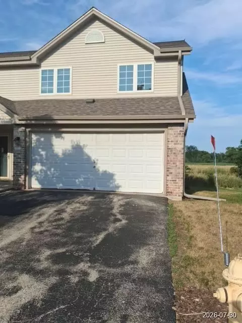 1911 Mallard Pointe #H, Waukesha, WI 53189