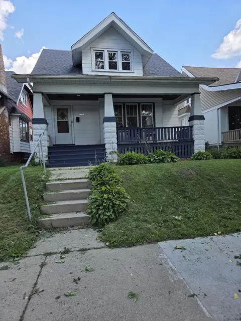 2852 N 36th, Milwaukee, WI 53210